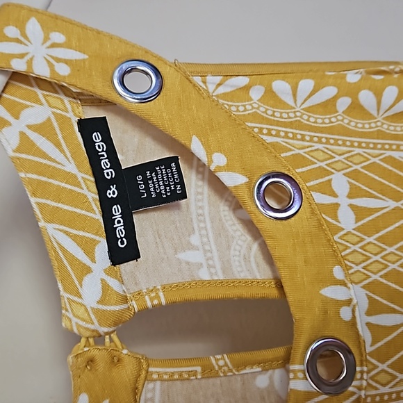 Cable & Guage Geo Mustard Yellow Keyhole Back High Neck Sleeveless Tank Lg EUC - Picture 3 of 6